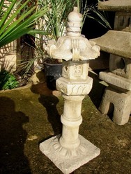 Lanterne TASHIGATA.jpg