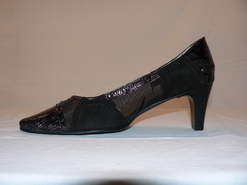 Escarpins J.METAYER En Cuir Marron – Taille 38.5 – Talon Kitten Heel (2-7cm) – Neuf